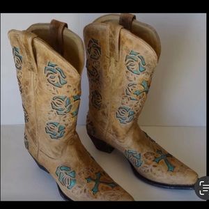 Corral Ladies Cross & Heart Saddle Boots. Turqoise Cross & Rose Boots